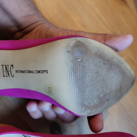 Womens heels - Picture 2 of 3